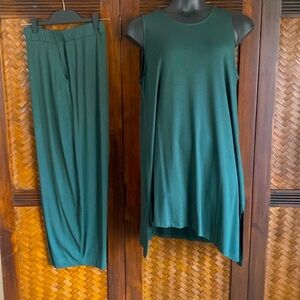 ALEMBIKA - Green Tunic & flow pant Size 6(16W-18W)